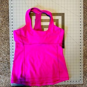 Lululemon top